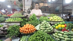 ডিমের দাম কমলেও মাছ-মুরগির বাজার স্থিতিশীল