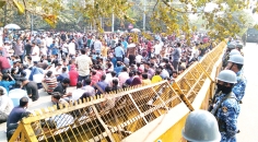 নির্বাচন কমিশনের ‘পক্ষপাতমূলক’ আচরণের অভিযোগে  