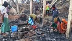 উখিয়ায় রোহিঙ্গা ক্যাম্পে ভয়াবহ অগ্নিকাণ্ডে পুড়েছে ৪৬৪ ঘর