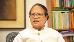 সাবেক গভর্নর আতিউরসহ ২৫ জনের বিরুদ্ধে গ্রেপ্তারি পরোয়ানা