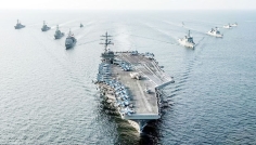 ইরানকে নজরে রাখতে যুদ্ধজাহাজের বিশাল বহর পাঠাল যুক্তরাষ্ট্র