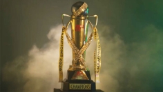 হেলিকপ্টারে মাঠে এলো দুবাইয়ে তৈরি হীরাখচিত বিপিএল ট্রফি