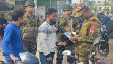 কাউখালীতে অবৈধ যান নিয়ন্ত্রণে সেনা অভিযান, জরিমানা ও মোটরসাইকেল জব্দ