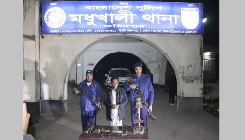 মধুখালীতে অবৈধ আগ্নেয়াস্ত্র তৈরির কারখানায় সেনা অভিযান, আটক ১