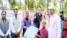 কমলগঞ্জে চা শ্রমিকদের মাঝে শীতবস্ত্র বিতরণ