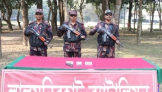 লালমনিরহাটে বিজিবির অভিযানে বিদেশি পিস্তল উদ্ধার