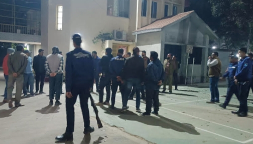 রাতে গোপালগঞ্জে বিচারকের বাসভবনে ককটেল হামলা