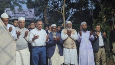 পীরগঞ্জে আবু সাঈদের কবর জিয়ারত করলেন তারেক রহমান