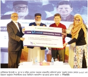 গ্র্যাজুয়েটরা আগামী দিনের সমাজ ব্যবস্থার চাবিকাঠি   