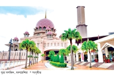 অনিন্দ্য সুন্দর পুত্রা মসজিদ  