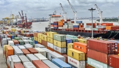 মধ্যরাতে বিজ্ঞপ্তি: চট্টগ্রাম বন্দরের ধর্মঘট স্থগিত ঘোষণা