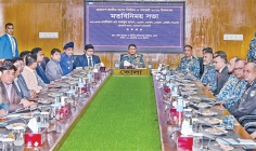 অবাধ ও সুষ্ঠু নির্বাচন নিশ্চিতে মাঠ পর্যায় পরিদর্শনে নৌবাহিনী প্রধান  