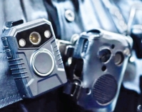 বাহিনীর জন্য বডি ওর্ন ক্যামেরা  