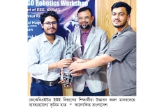 কেকেবিএইউর ইইই বিভাগের শিক্ষার্থীরা উদ্ভাবন করল কৃত্রিম হাত  