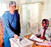 জাতীয় সংসদ নির্বাচন ও গণভোটের খণ্ডচিত্র  