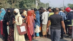 সিরাজগঞ্জে বাসচাপায় গৃহবধূ নিহত