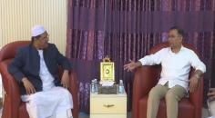 চরমোনাই পীরের বাসায় তারেক রহমান