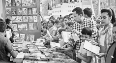 বইমেলা : প্রকাশনা শিল্পের অর্থনীতি  