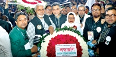 আন্তর্জাতিক মাতৃভাষা দিবসে কেন্দ্রীয় শহীদ মিনারে বিএমইউ-এর শ্রদ্ধাঞ্জলি নিবেদন      