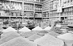 নিত্যপণ্যের দামে সাধারণ মানুষের দীর্ঘশ্বাস    