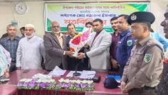 পুঠিয়ায় উপজেলা পর্যায়ের কর্মকর্তাদের সঙ্গে নবনির্বাচিত এমপির মতবিনিময়