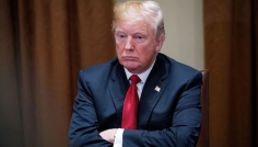 শুল্ক চুক্তি থেকে পিছু হটবে না যুক্তরাষ্ট্র