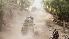 ইয়েমেনে বাস–ট্রাক সংঘর্ষে নারী ও শিশুসহ ১৬ জনের প্রাণহানি