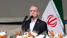 প্রেসিডেন্ট পেজেশকিয়ানকে প্রধান করে ইরানে ‘অস্থায়ী নেতৃত্ব পরিষদ’ গঠন