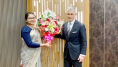 ঢাকায় পৌঁছেছেন মা‌র্কিন সহকারী পররাষ্ট্রমন্ত্রী পল কাপুর