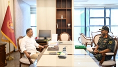 প্রধানমন্ত্রীর সঙ্গে আনসার মহাপরিচালকের সৌজন্য সাক্ষাৎ