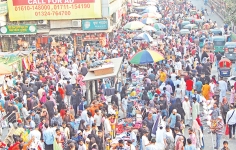 জমে উঠেছে ঈদের কেনাকাটা  