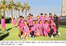 নতুন স্বপ্ন নিয়ে পার্থে ঋতুপর্ণা-আফঈদারা  