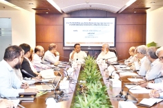 ঘরমুখো মানুষের ইদযাত্রাকে নিরাপদ ও নির্বিঘ্ন করার নির্দেশ  