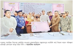 ‘ফ্যামিলি কার্ড কোনোভাবেই দলীয়করণ হবে না’ 