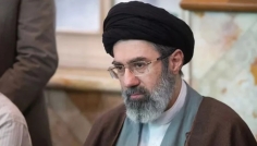 হরমুজ প্রণালি বন্ধই থাকবে : মোজতবা খামেনি