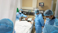 অসুস্থ মির্জা আব্বাসকে দেখতে এভারকেয়ার হাসপাতালে প্রধানমন্ত্রী