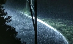 ঢাকায় হঠাৎ ঝুম বৃষ্টি