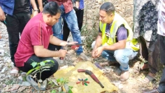 ময়লার স্তূপ থেকে ২টি ওয়ান শুটার গান ও ৭ রাউন্ড গুলি উদ্ধার