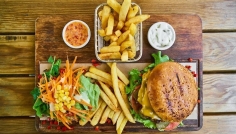 যে খাবারে আর্থ্রাইটিস বাড়ে