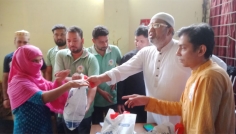 মুন্সীগঞ্জে ৩ শতাধিক অসহায় পরিবারের মাঝে ঈদ উপহার বিতরণ