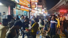 বাস টার্মিনাল ও রেল স্টেশনে ঘরমুখো মানুষের ঢল