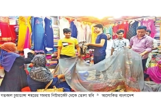 ঈদের কেনাকাটায় জমজমাট চুয়াডাঙ্গার মার্কেটগুলো  