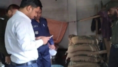 সিরাজগঞ্জে ১৫ বস্তা সরকারি চাল উদ্ধার