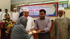 চুয়াডাঙ্গায় প্রধানমন্ত্রীর ত্রাণ তহবিলের সহায়তা পেল ৪৬৩ পরিবার