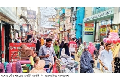 যশোরের ঈদবাজারে উপচেপড়া ভিড়  