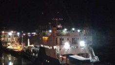 বৈরি আবহাওয়ায় দৌলতদিয়া-পাটুরিয়া নৌপথে ফেরি চলাচল বন্ধ