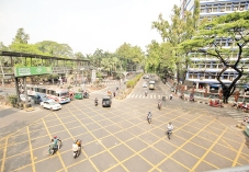 সরকারি ছুটির দ্বিতীয় দিনে রাজধানীর বিভিন্ন সড়ক ফাঁকা  