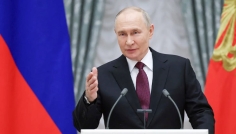 তেহরানের পাশে থাকার ঘোষণা পুতিনের