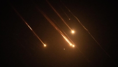 ইসরায়েলে আবারও রেকর্ড পরিমাণ ক্ষেপণাস্ত্র হামলা চালালো ইরান