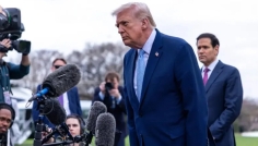 ইরানের বিদ্যুৎকেন্দ্রে হামলার পরিকল্পনা পেছালেন ট্রাম্প